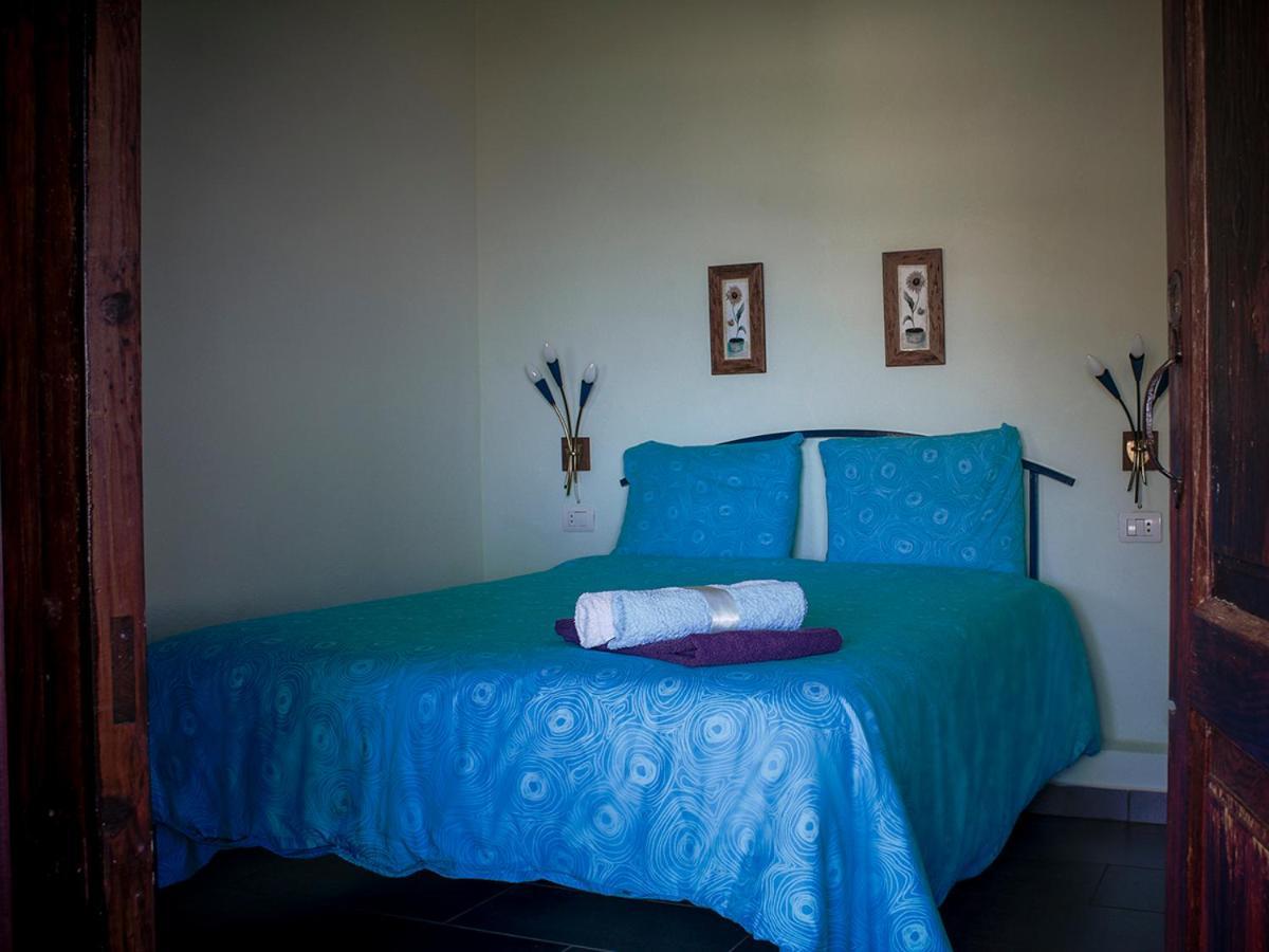 Apartamentos Finca La Cruz Tazacorte Quarto foto