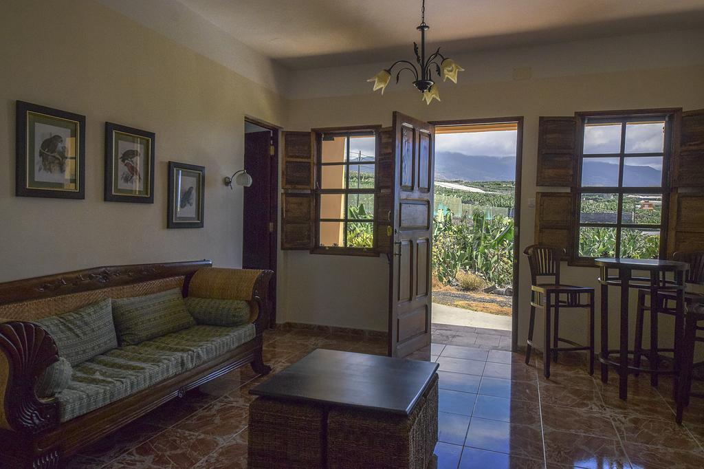 Apartamentos Finca La Cruz Tazacorte Quarto foto